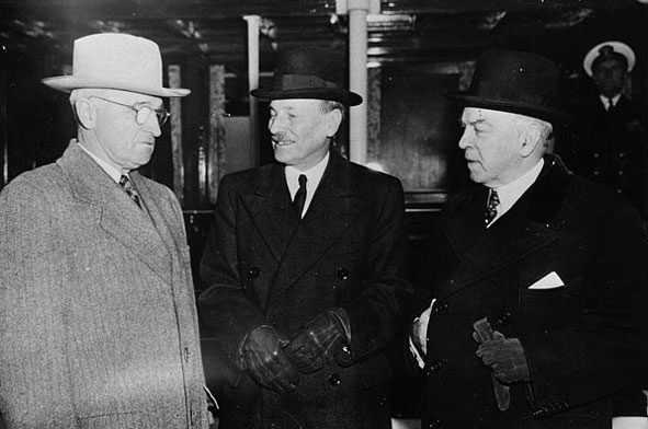 U.S. President Harry Truman, British Prime Minister Clement Attlee, and Canadian President William Lyon Mackenzie King.