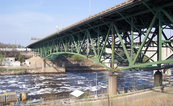 I-35W bridge north of Minneapolis in 2005